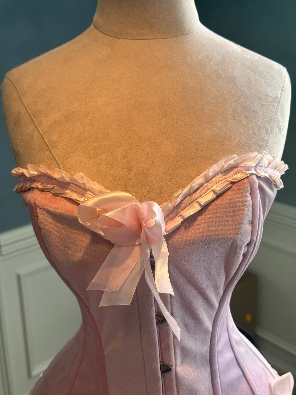 The Blush Dreams Velvet Corset – Pastoral Dreams of Versailles