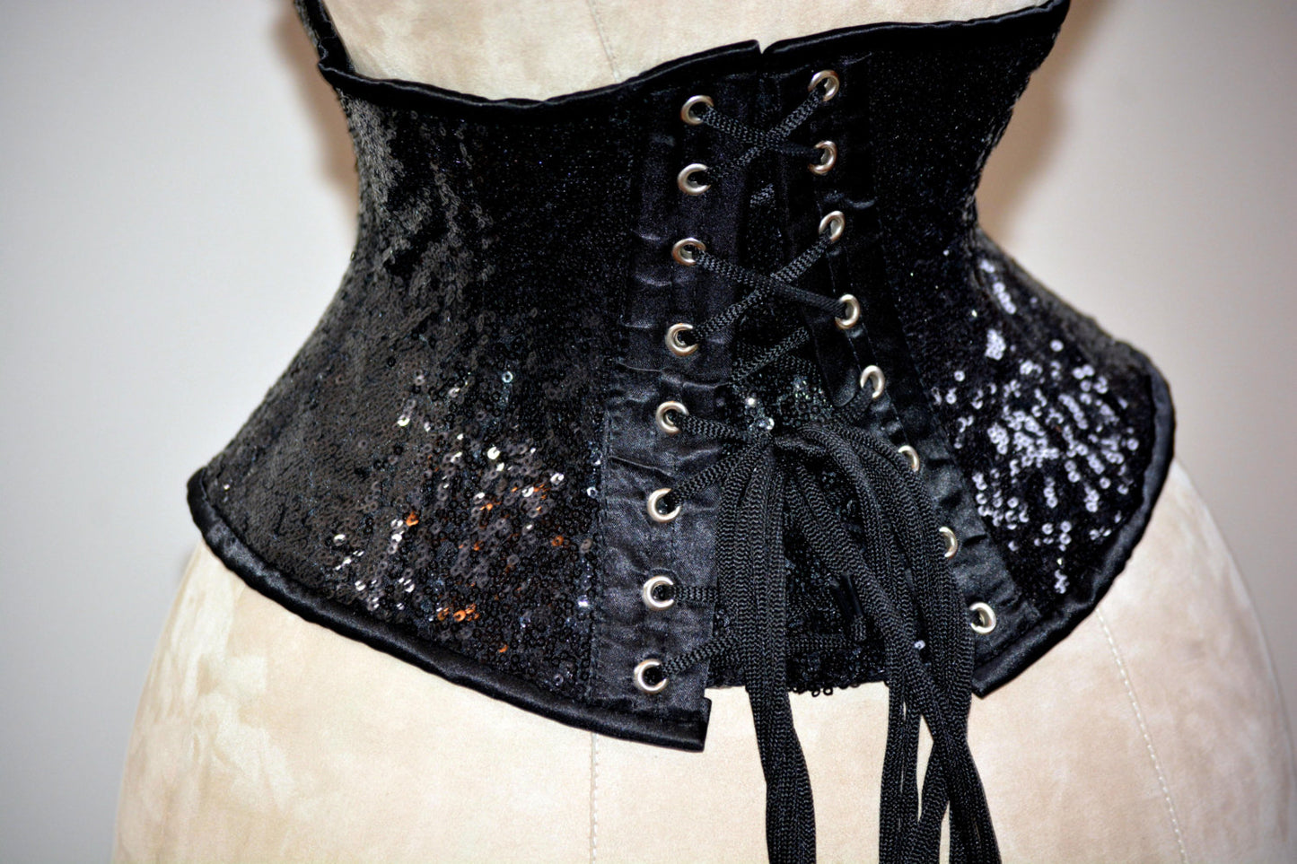 
                  
                    Shiny sequins steel-boned authentic waspie corset for tight lacing and waist training. Gothic, vintage, burlesque, pinup, steampunk, prom Corsettery
                  
                