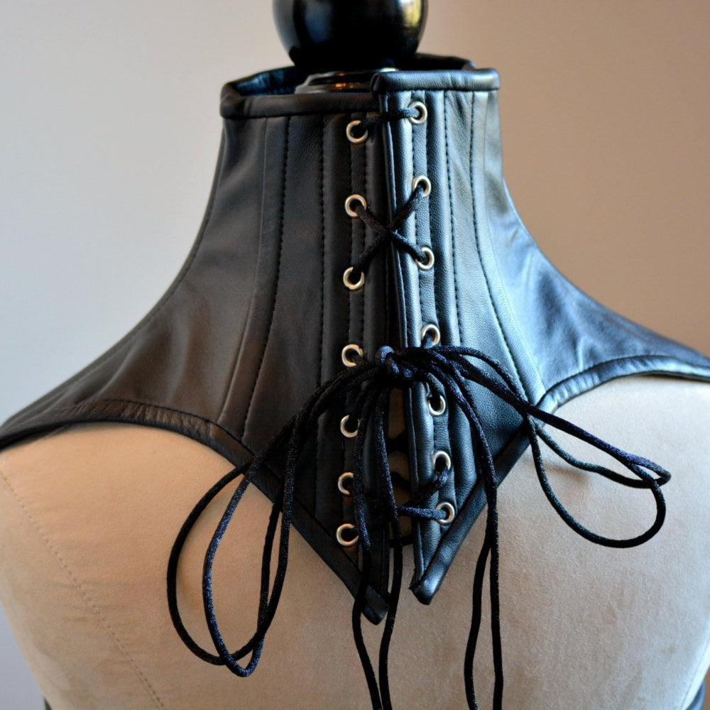 
                  
                    A real leather corsetted collar laced at the back, different colors available. Gothic, bdsm, vintage, burlesque, pinup, steampunk, prom Corsettery
                  
                