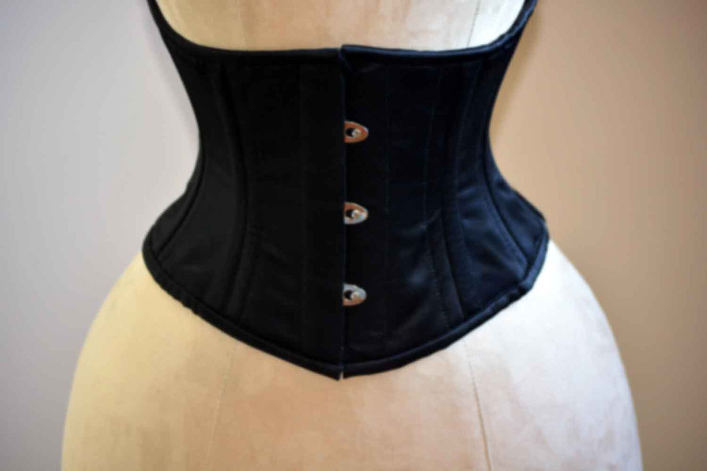 Corsetto sottoseno da donna Disossato in acciaio Torso corto Bustier Corsetto sottoseno da donna Disossato in acciaio Torso corto Bustier