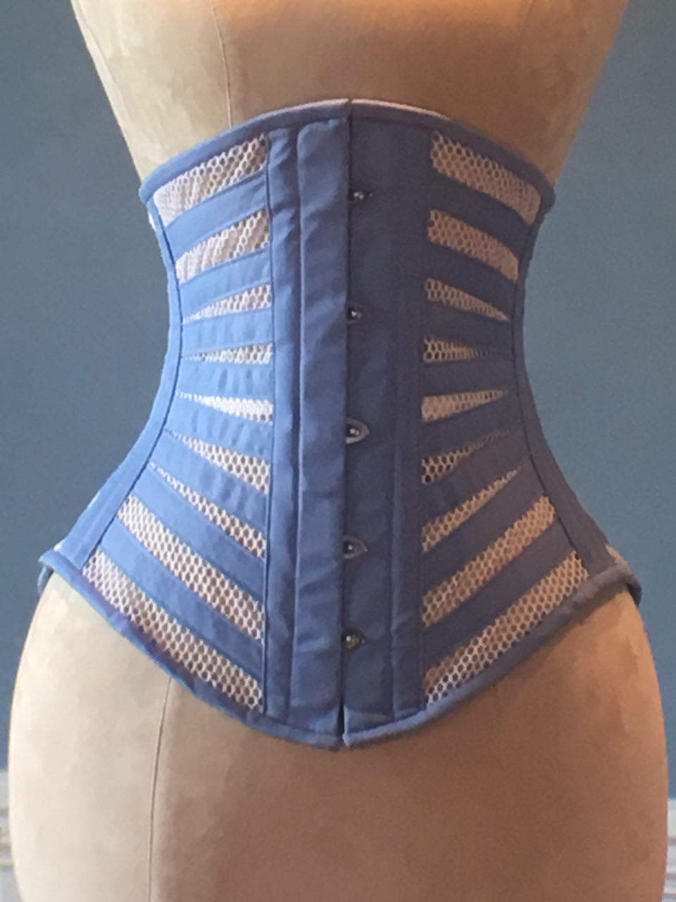 Real steel boned waist wide corset from transparent mesh and