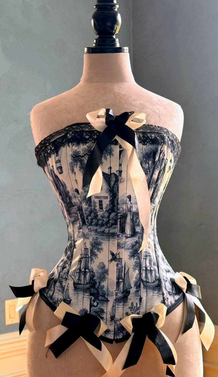 The Versailles Garden Overbust Noir Ivoire Corset – Pastoral