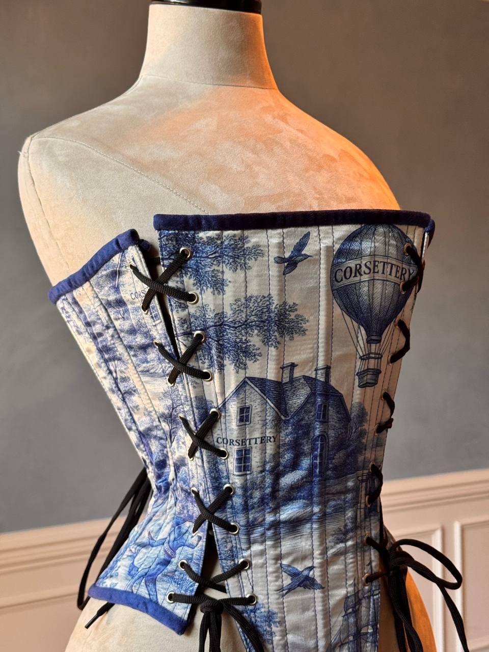 Les Jours Calmes 3 chords Corset. Chapter I from Les Rêves Lacés Collection. Corsettery Authentic Corsets USA