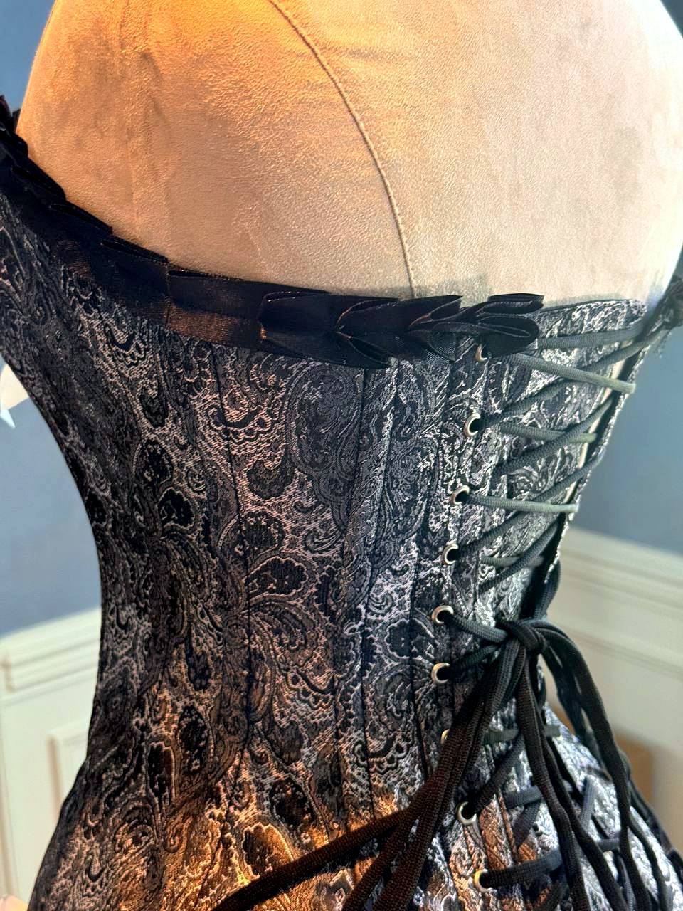 The Midnight Paisley Corset – Pastoral Dreams of Versailles