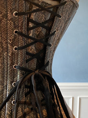 Fake snake leather Edwardian pattern PVC corset. Steelbone custom corset, renaissance, gothic, steampunk, bespoke, victorian Corsettery