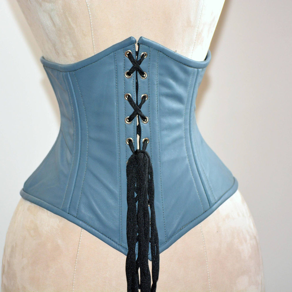 
                  
                    Authentic steel boned underbust corset from hand dyed lambskin. Waist training corset for tight lacing. Trendy fashion leather gray belt Corsettery
                  
                
