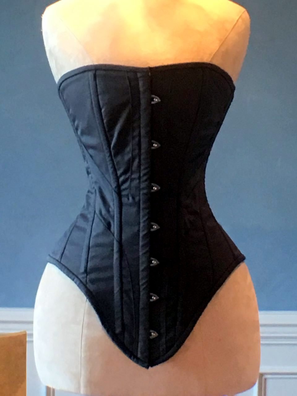 Historical cotton corset: Edwardian overbust corset. Steelbone custom made corset Corsettery