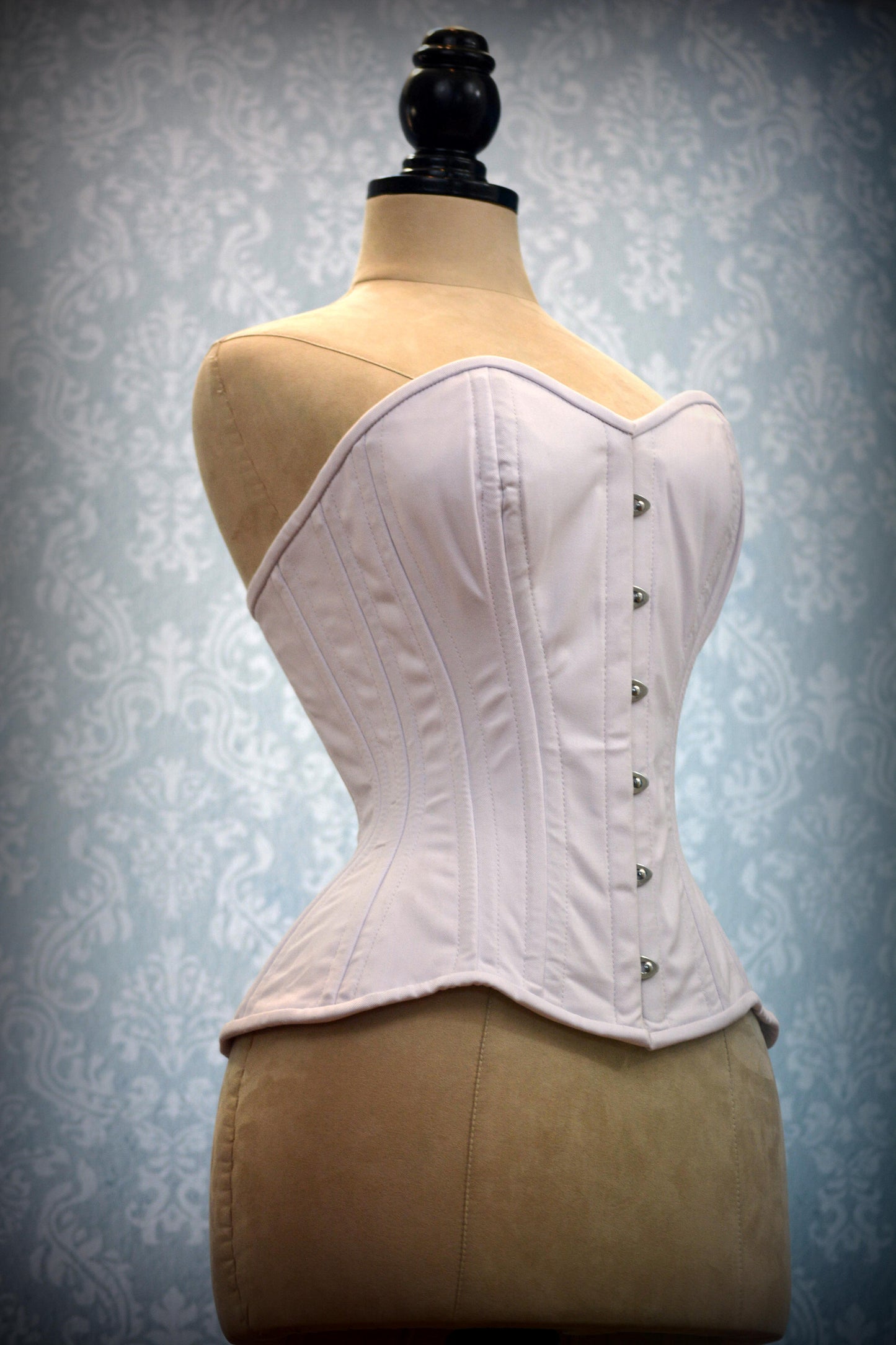 
                  
                    Cotton made to measures overbust authentic corset with long hip-line. Steel-boned corset for tight lacing, prom, gothic, wedding, valentine Corsettery
                  
                