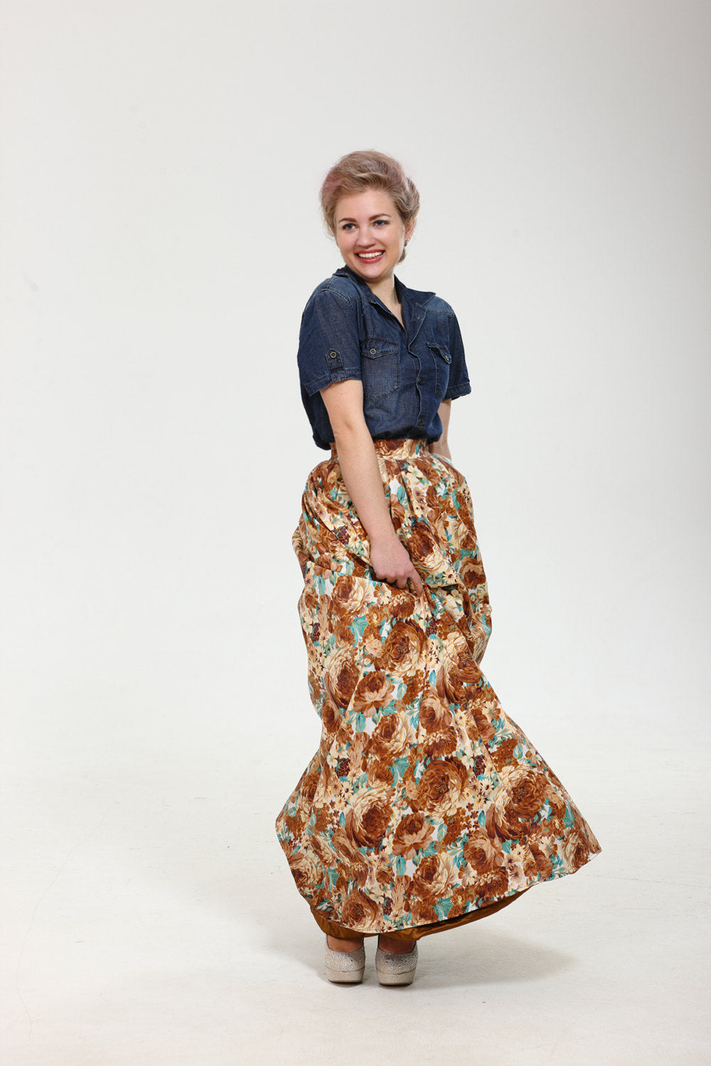 
                  
                    Terribly floral! Exclusive full shaped maxi skirt from thin exclusive floral cotton fabric. Corsettery
                  
                